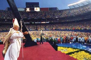 Pope John Paul in Giants Stadium, October 1985